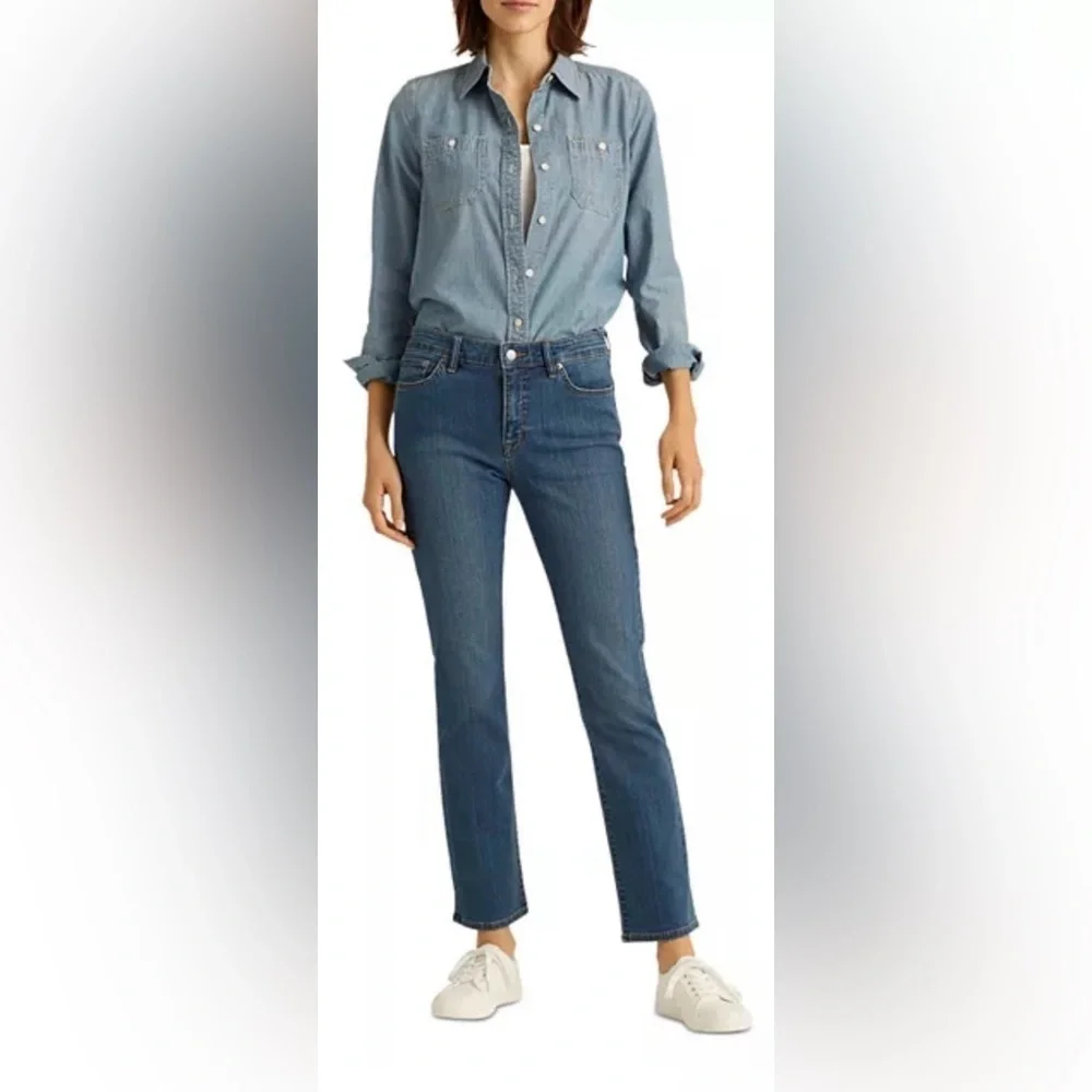 Ralph Lauren Blue Straight Leg Jeans Mid-Rise Size 14P x 29